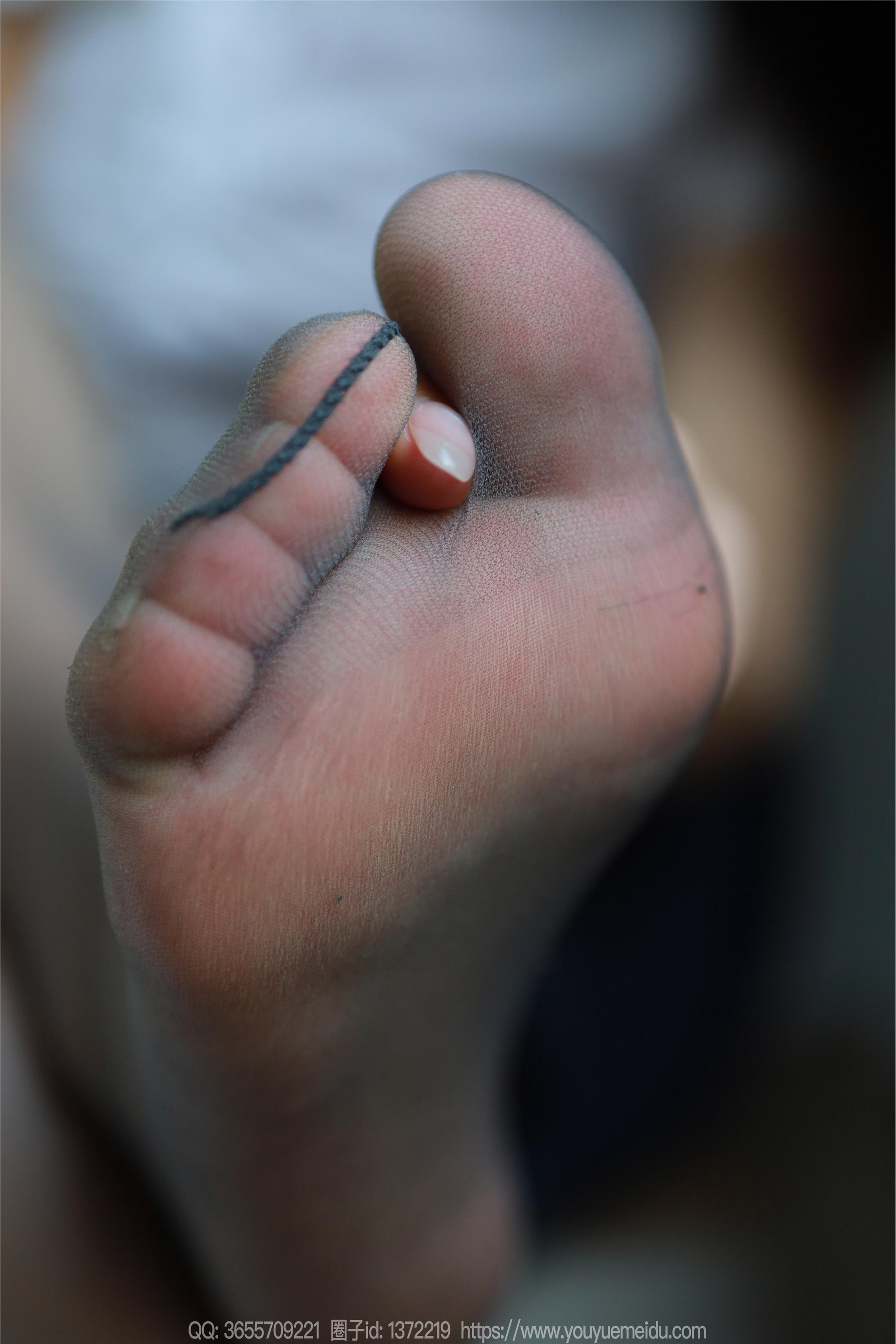 IESS异思趣向  2024.12.01 丝享家 1912 兔兔《OL黑丝》